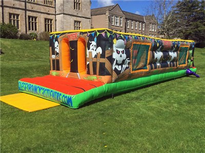 Wonderful inflatable obstacle course halloween theme